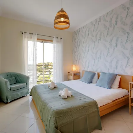 E Orada Sea View Historic Center Tennis Apartment