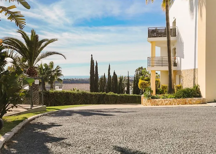 E Orada Sea View Historic Center Tennis Apartment