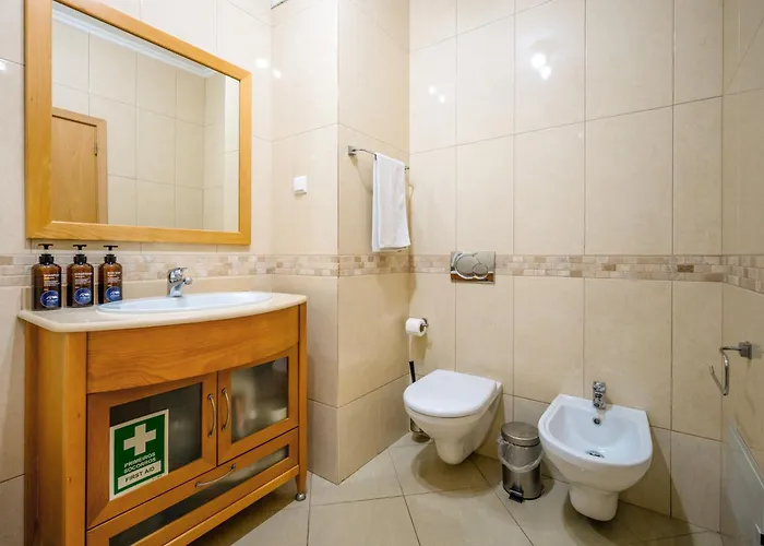 E Orada Sea View Historic Center Tennis Apartment *